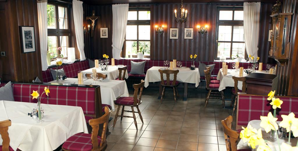 Hotel Restaurant Engel Pfaffenweiler Exterior foto